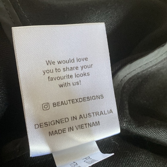 Tabatha jacket  kb - Picture 9 of 10